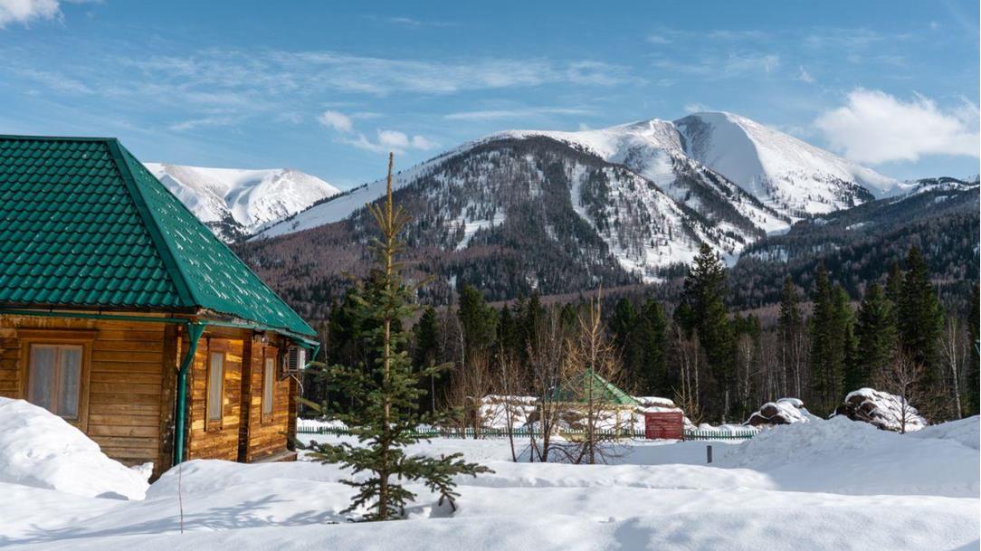 wsf0059-skitouren-kasachstan-emmi-powder-nomads-1