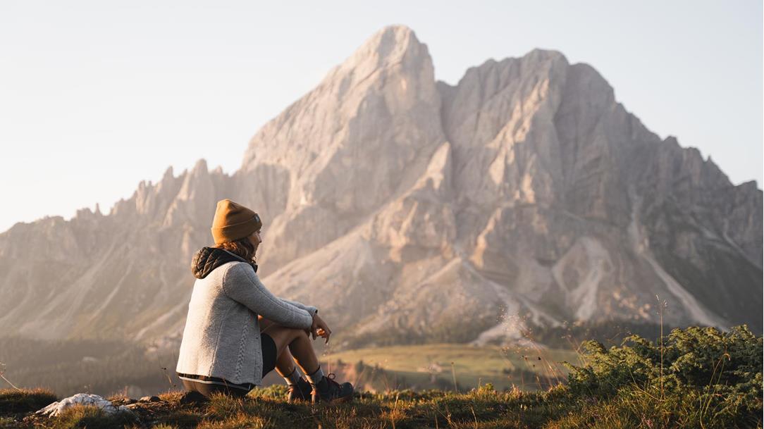wanderung-sonnenaufgang-models-wandergaeste-wuerzjoch-dolomiten-suedtirol-august-sommer-2024-lena-sulzenbacher-11