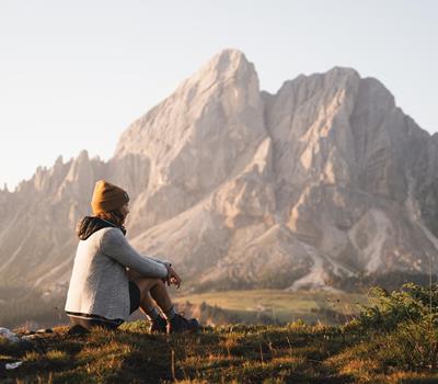 wanderung-sonnenaufgang-models-wandergaeste-wuerzjoch-dolomiten-suedtirol-august-sommer-2024-lena-sulzenbacher-11