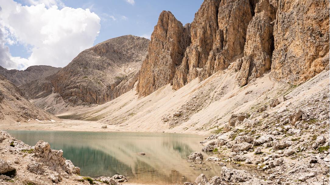 wanderung-lago-d-antermoia-rosengarten-dolomiten-suedtirol-sommer-2025-lena-sulzenbacher-01