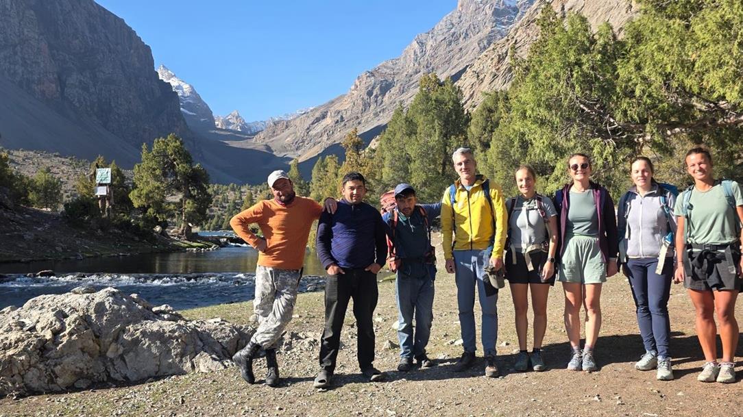 str0065-tadschikistan-florian-2026-trekking-1