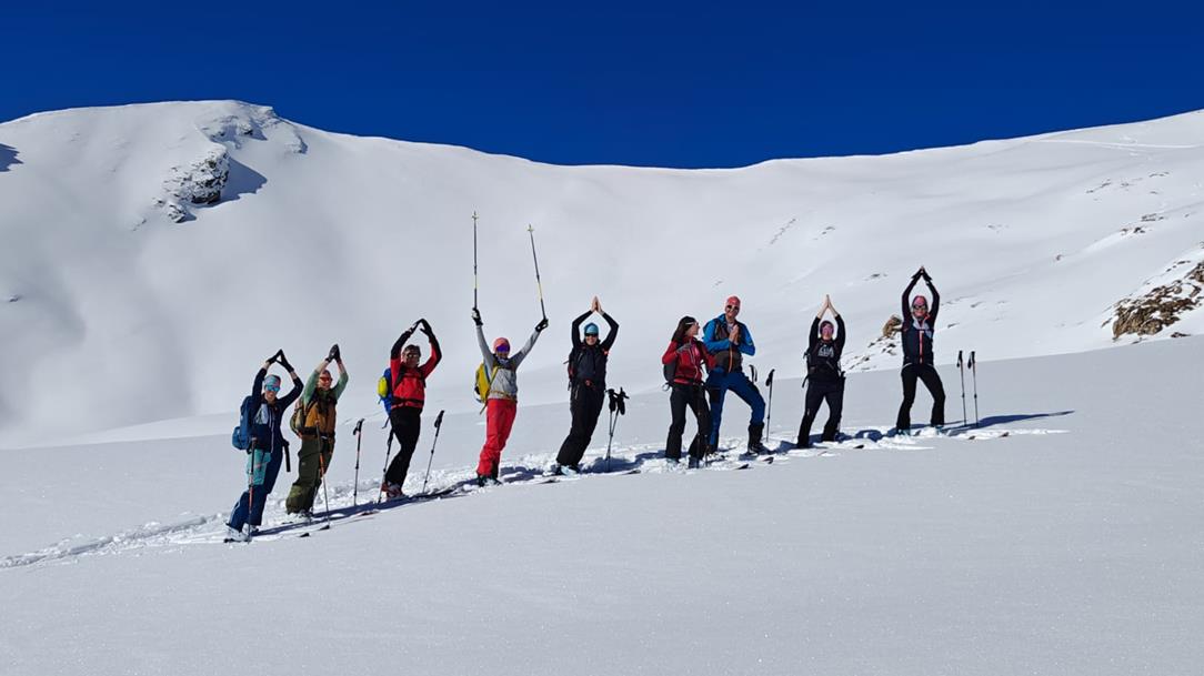 fanes-yoga-magda-skitour-2