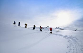SECRET Silvester-Skitourenwoche Dolomiten Alm
