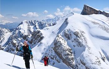 Snowshoe Hiking – Sennes Hut