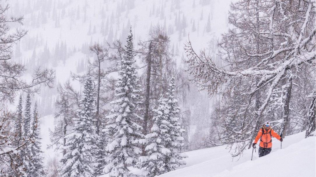 wsf0059-skitouren-kasachstan-emmi-powder-nomads-2