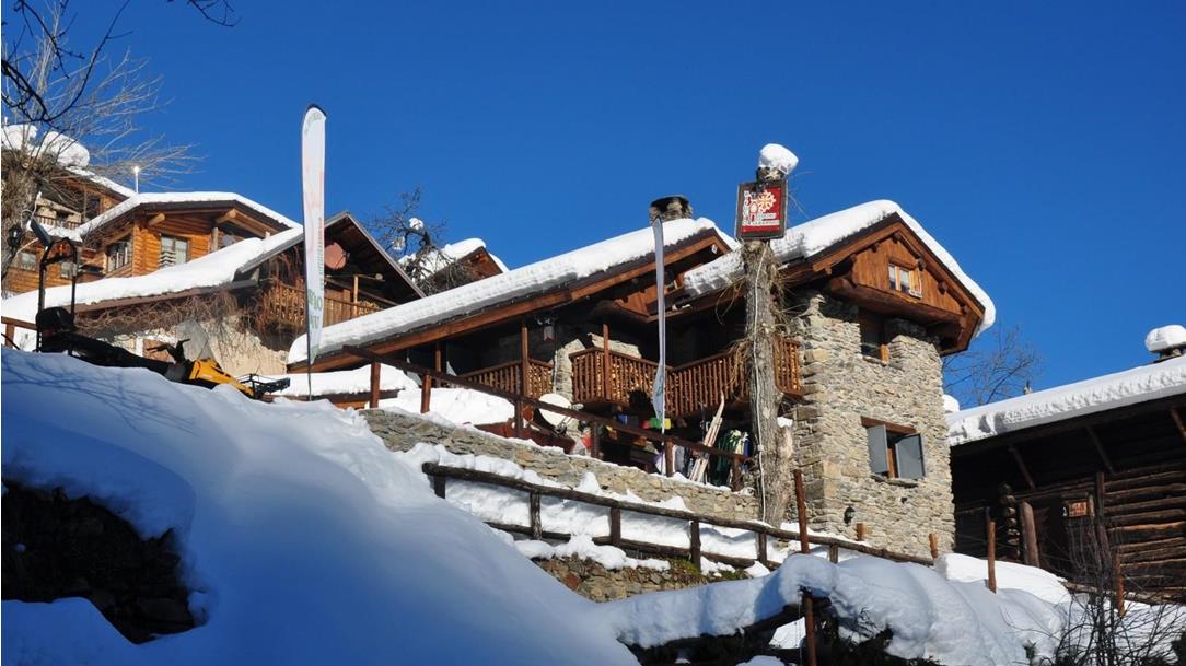 rifugio-dahu-de-sabarnui