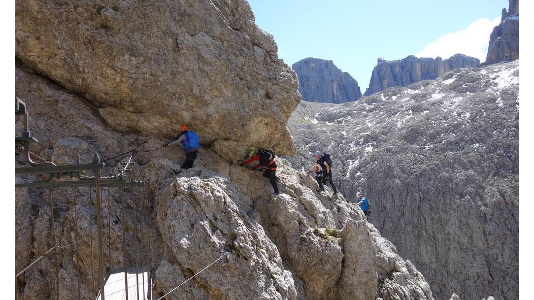 sks0010-sella-2