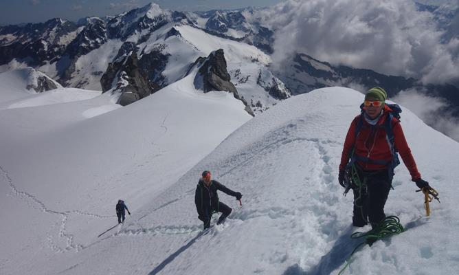 ADVANCED Hochtourenkurs Schwarzensteinhütte