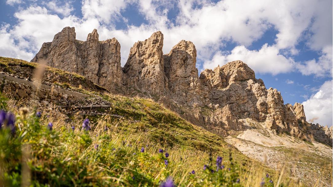 wanderung-tierser-alpl-rosszaehne-rosengarten-dolomiten-suedtirol-sommer-2023-lena-sulzenbacher-01