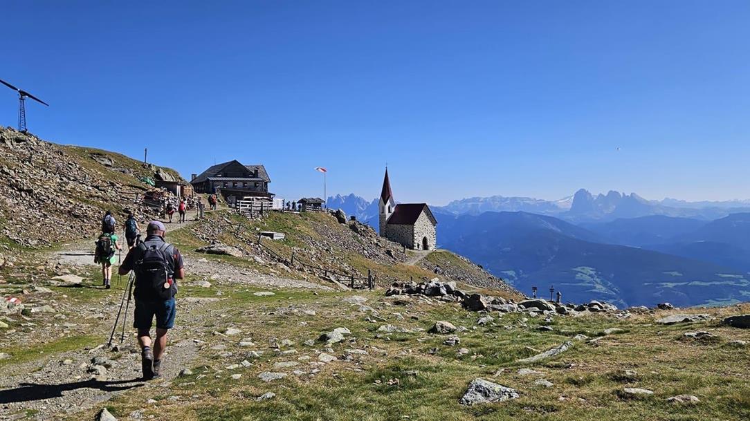 wanderwoche-sarntal-latzfonserkreuz-pixby-wanderfuehrer-andreas-pittl